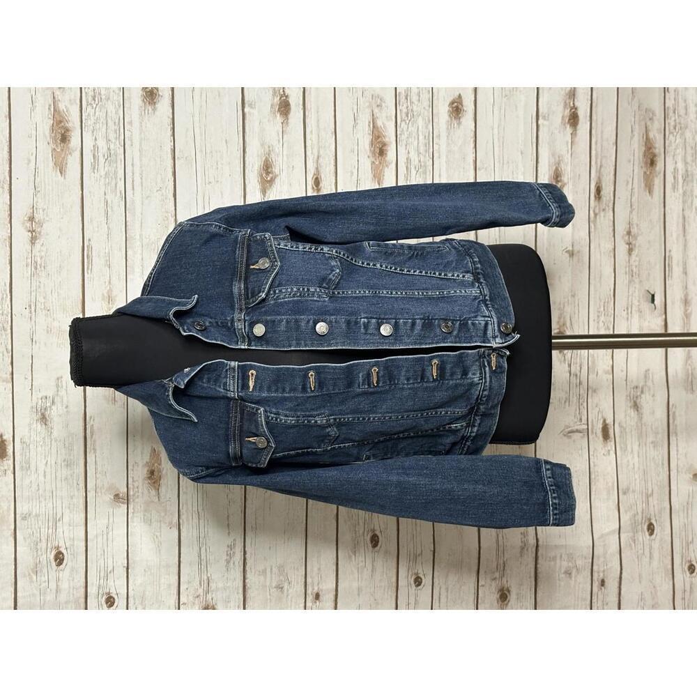GAP classic button-up denim jean trucker jacket Size Small